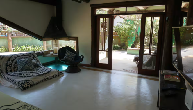 Casa Balinesa a Poucos Passos da Praia em Maresias