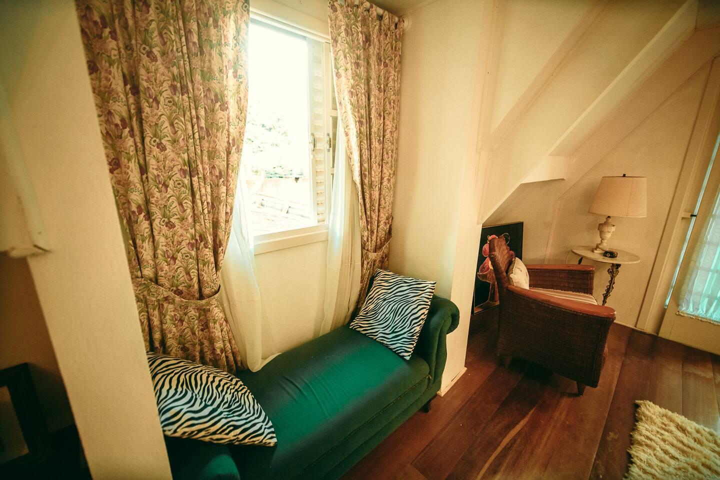 Precioso chalet, ubicación céntrica y amplio terreno