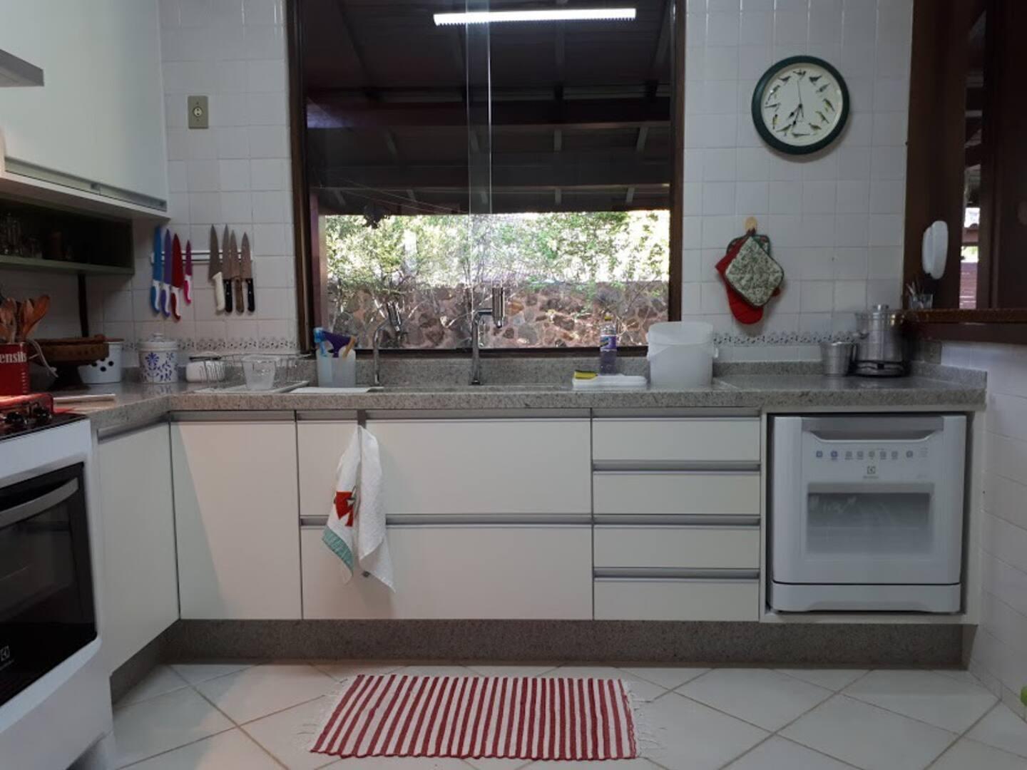 Beautiful house in Perequê — pool, Wi-Fi, A/C!