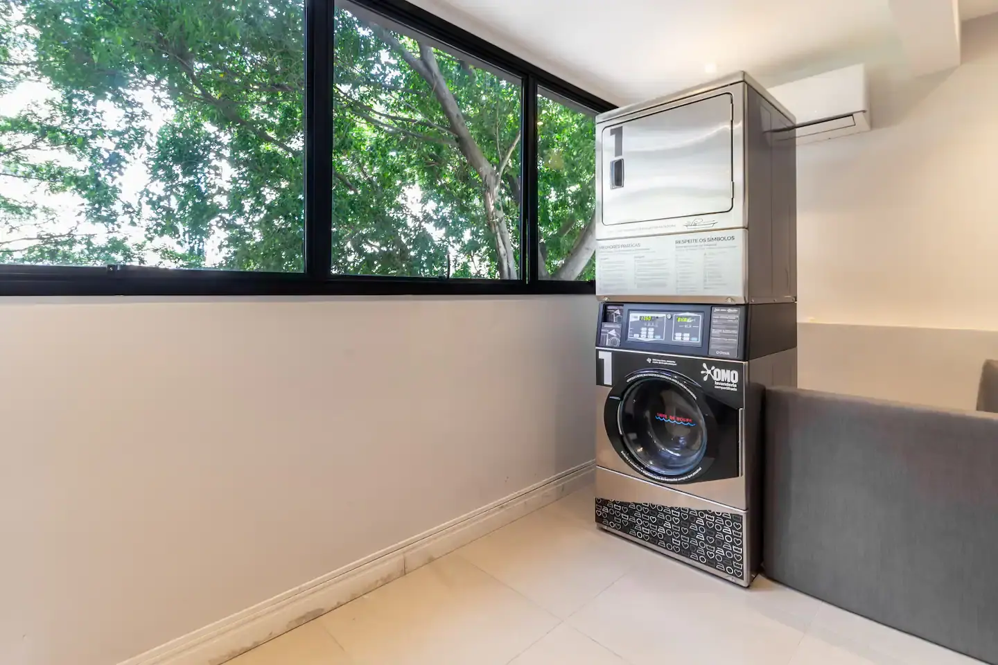 ¡Piso en el corazón de Campo Belo! Aire acondicionado, piscina y wifi