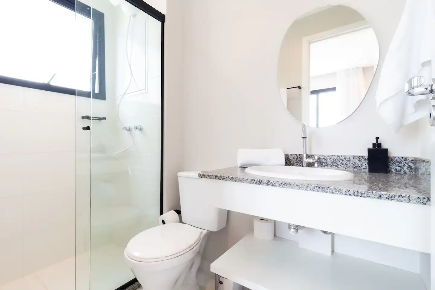 ¡Piso en el corazón de Campo Belo! Aire acondicionado, piscina y wifi