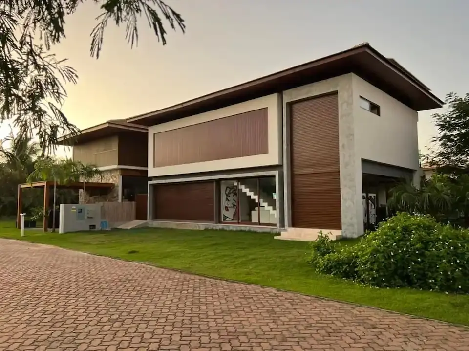 ¡Casa espectacular en Praia do Forte con 9 suites!