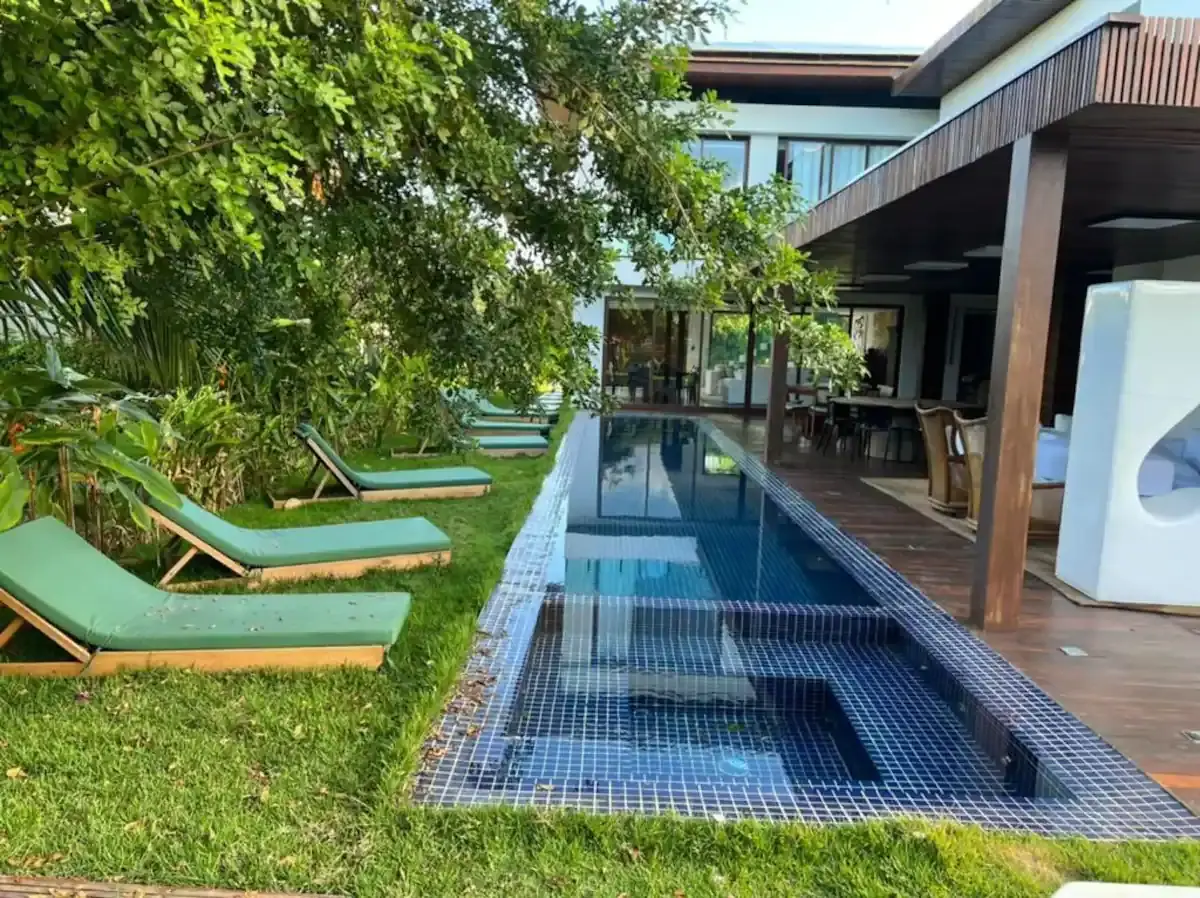 ¡Casa espectacular en Praia do Forte con 9 suites!