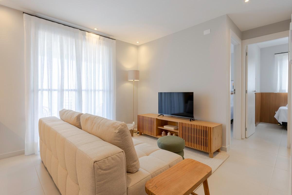 2-Bedroom Apartment in Vila Mariana, with Parking and Gym