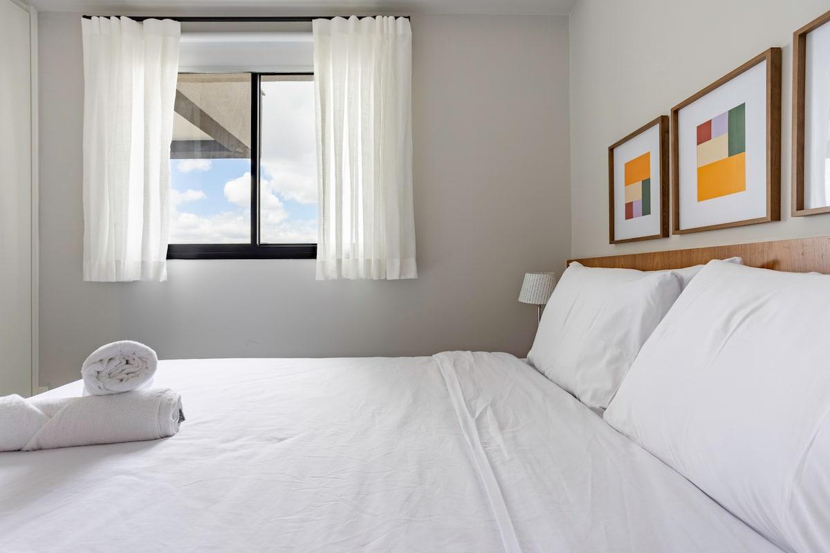 2-Bedroom Apartment in Vila Mariana, with Parking and Gym