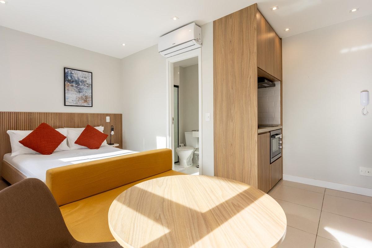 Apartment in Campo Belo with Pool, Gym, and Balcony