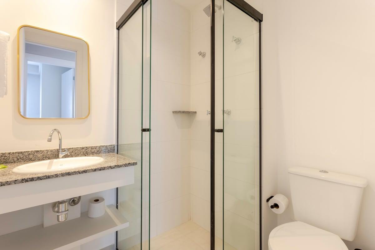 Apartamento de 2 Habitaciones en Vila Mariana, con Estacionamiento y Gimnasio