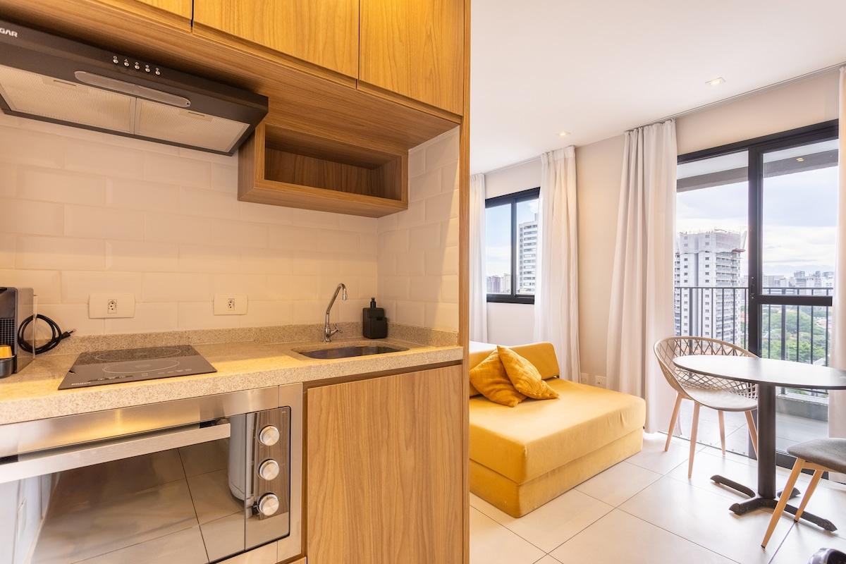 Apartamento no Campo Belo com piscina, academia e varanda