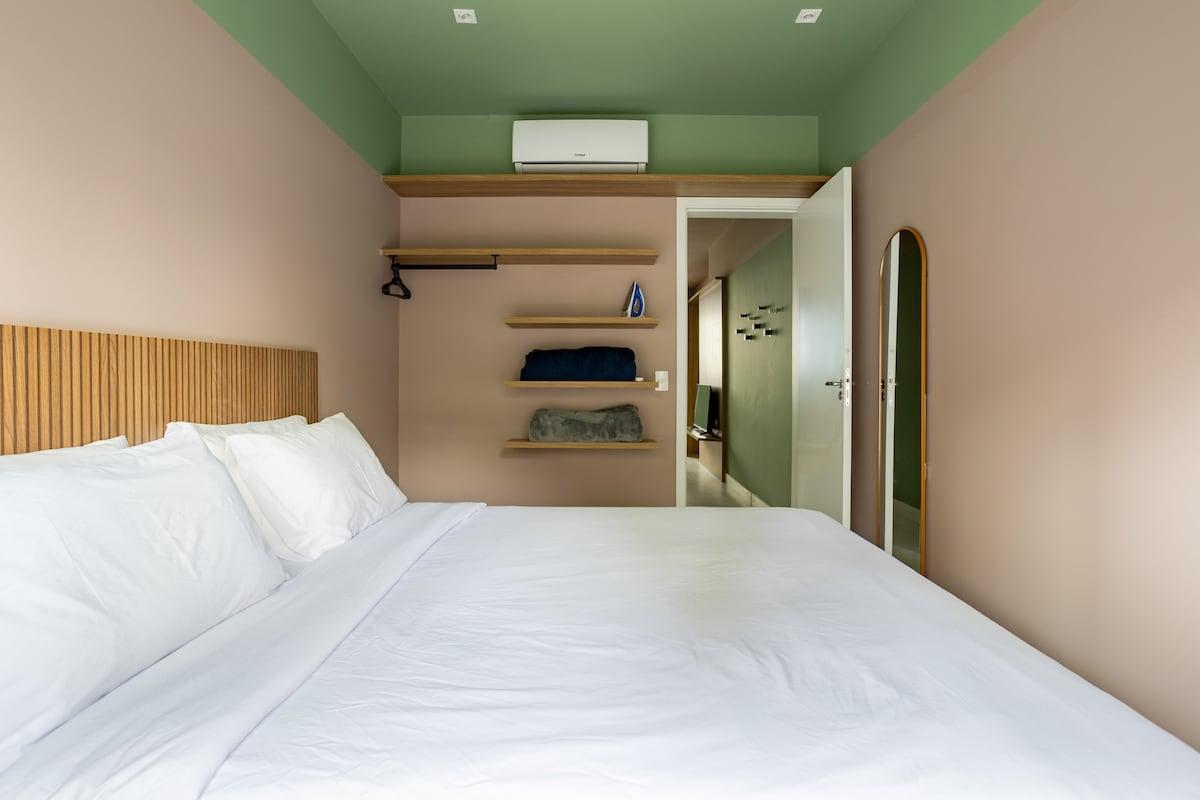Apartamento no Campo Belo com Piscina, Academia e Varanda