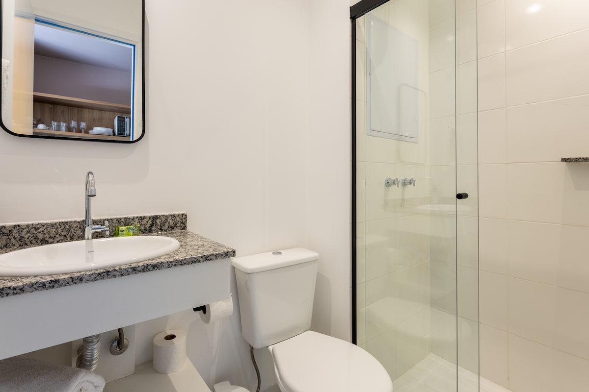 Apartamento no Campo Belo com Piscina, Academia e Varanda