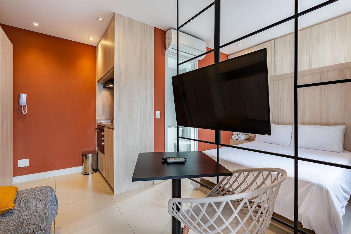 Apartamento para 4 Pessoas com Piscina e Academia perto do Metrô