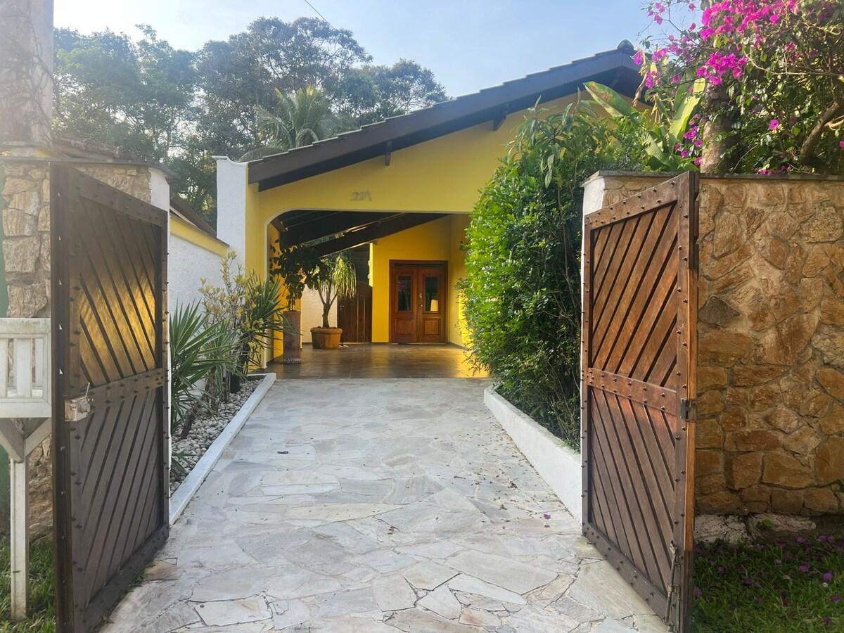 Casa Increíble en Riviera de São Lourenço con Piscina y Parrilla